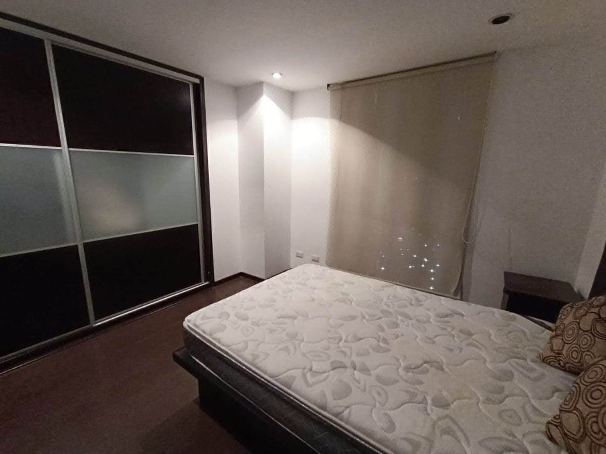 Foto 9 de FURNISHED APARTMENT IN Montmartre Tower