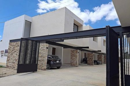 ITAQU Townhouse 2 floors - 2 Bedrooms of IMMEDIATE DELIVERY WITH AMENITIES IN Cholul
