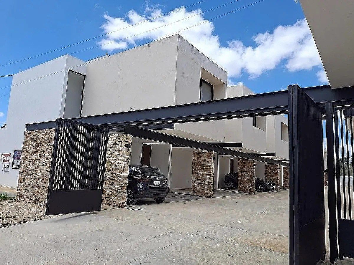 ITAQU Townhouse 2 andares - 2 Quartos de ENTREGA IMEDIATA COM AMENIDADES EM Cholul, foto 1 de 33