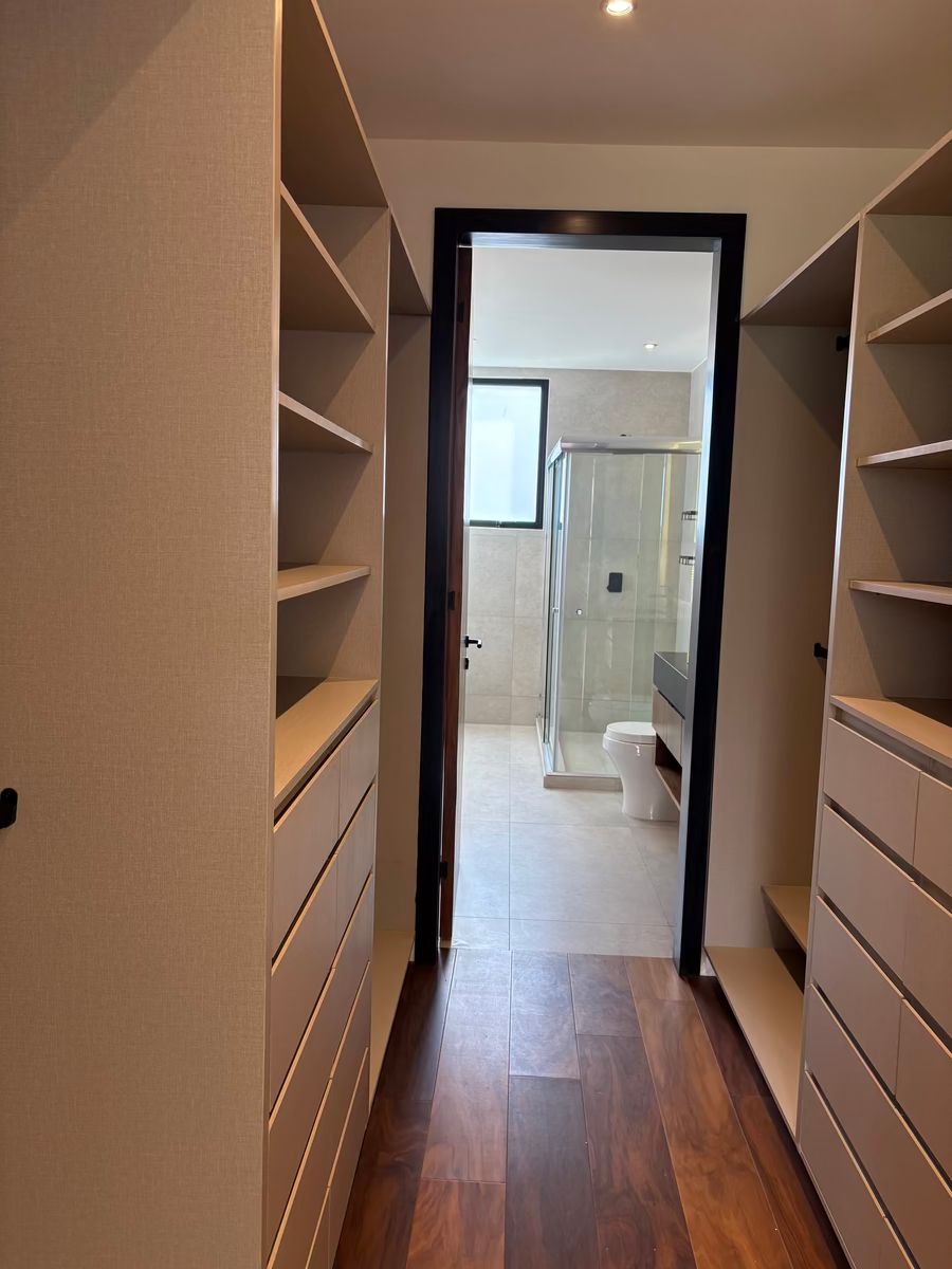 27 de 37: walk-in-closet