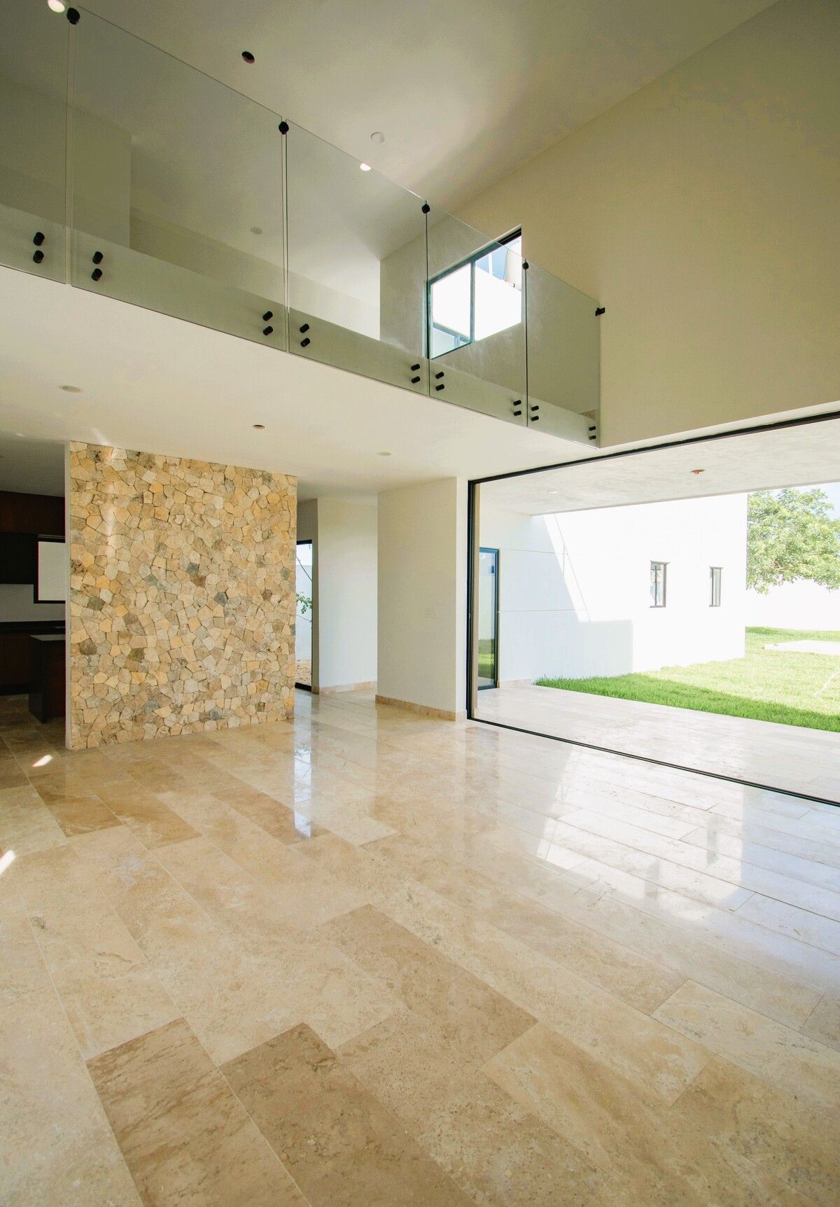 5 of 20: SALA COMEDOR