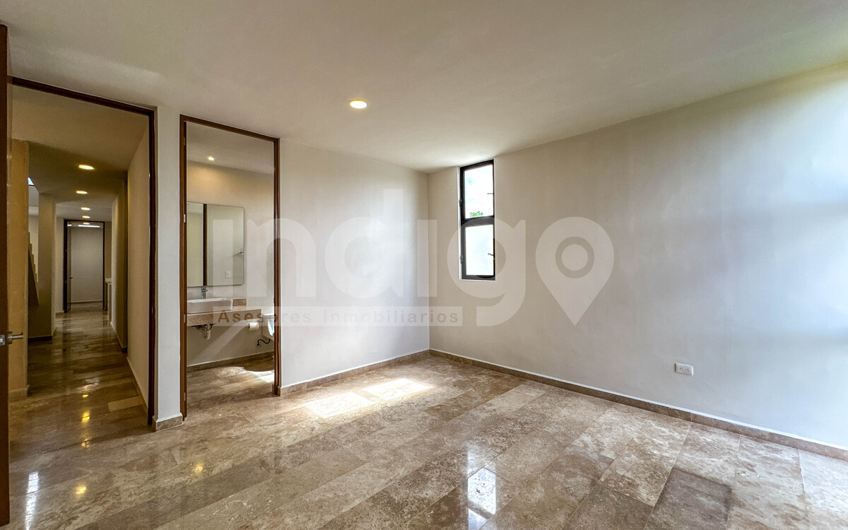 17 de 50: Recámara Secundaria en Planta Baja