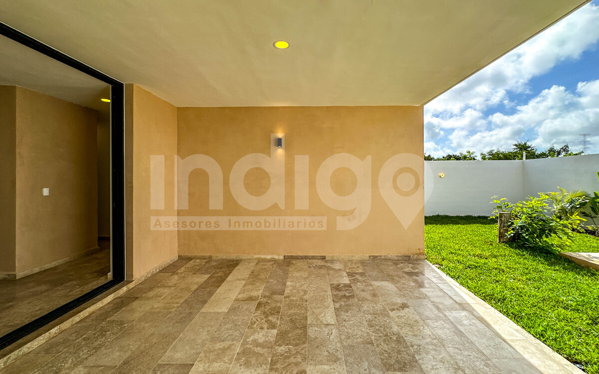 19 de 50: Terraza Posterior Techada