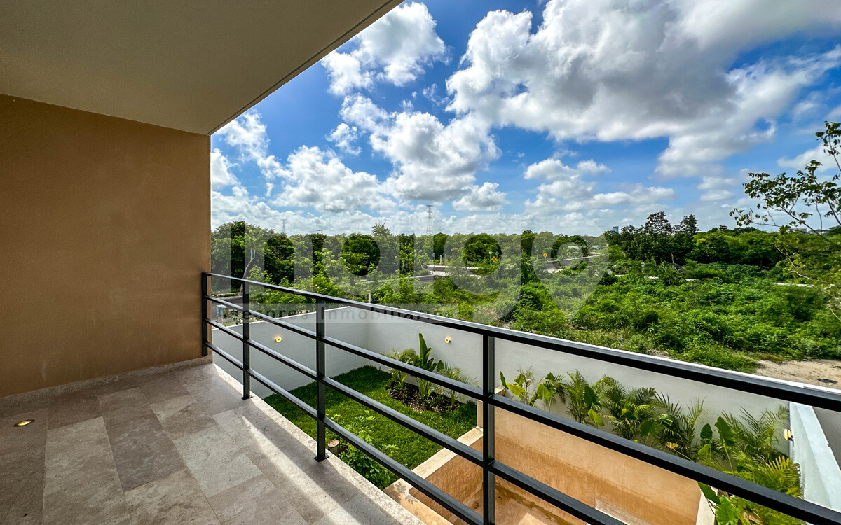 28 de 50: Vista desde el Balcón de Recámara Principal