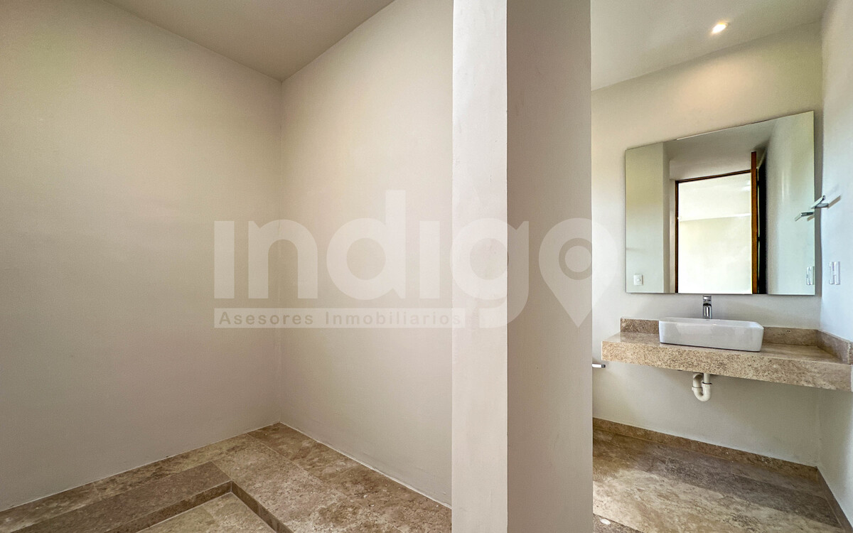 38 de 50: Vestidor Recámara Secundaria 2