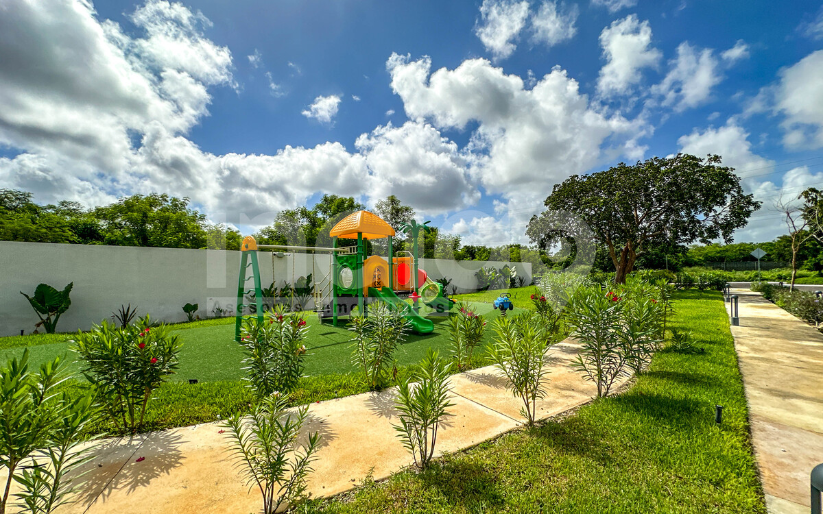 50 de 50: Parque Infantil