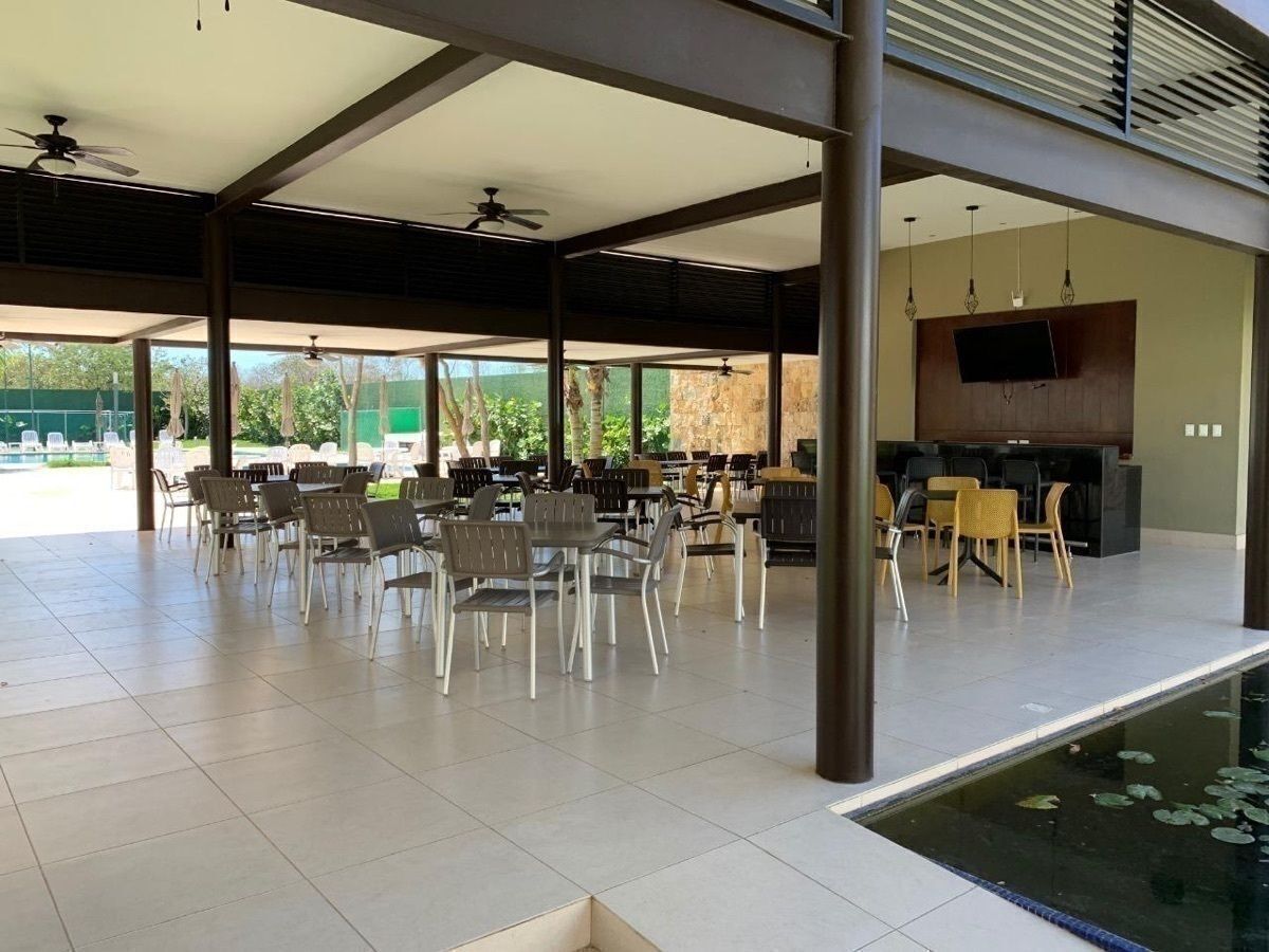 7 de 21: Terraza Social