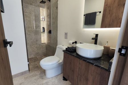 Luna Residence 301