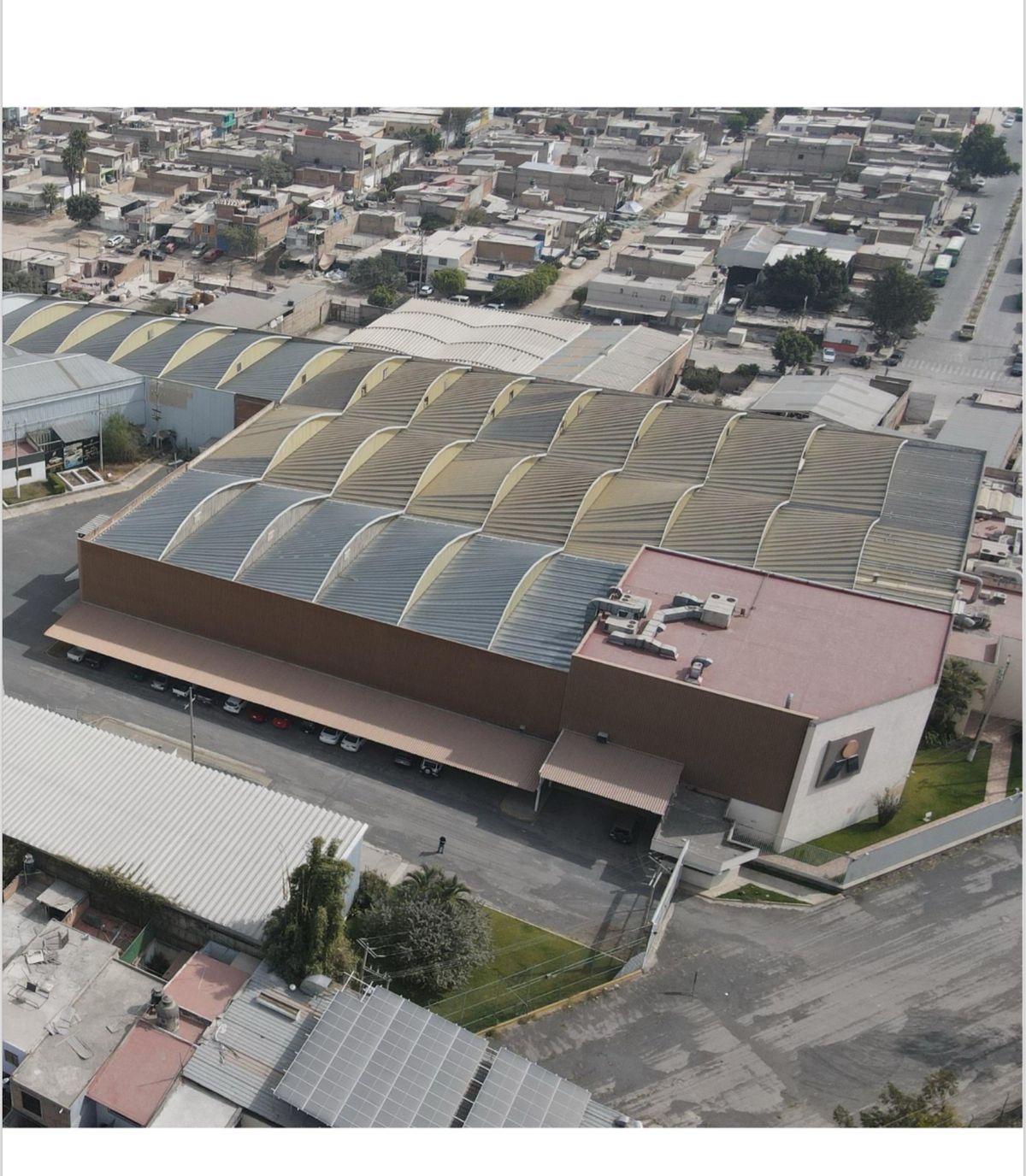 EN RENTA Bodega de 5000 construidos