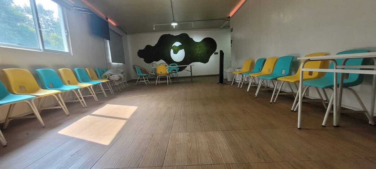 10 de 12: Local ideal para clases grupales o capacitación
