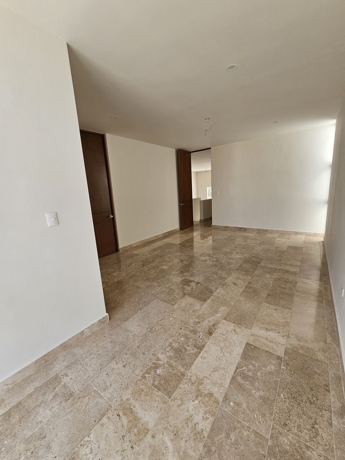 10 of 26: Recamara principal