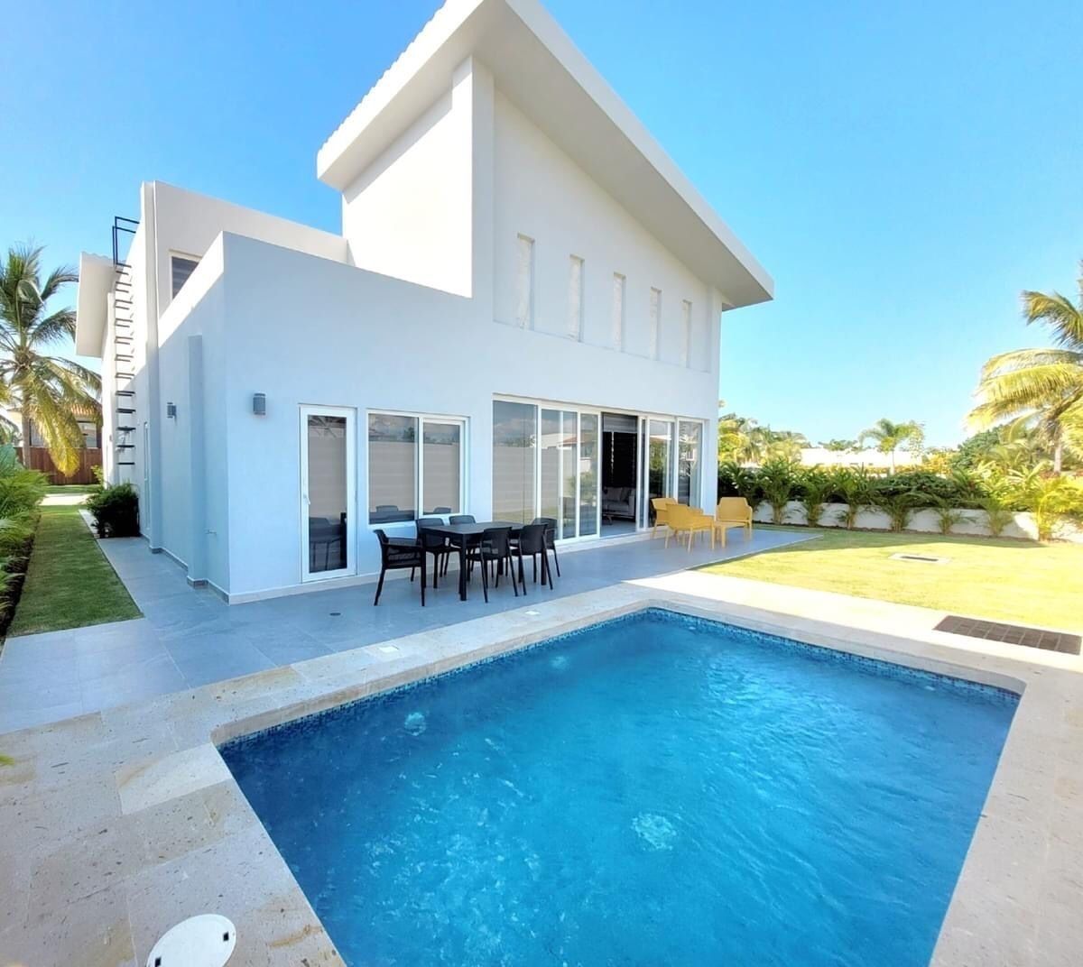 RENTO INCREÍBLE CASA EN LOS TIGRES RESIDENCIAL NUEVO VALLARTA