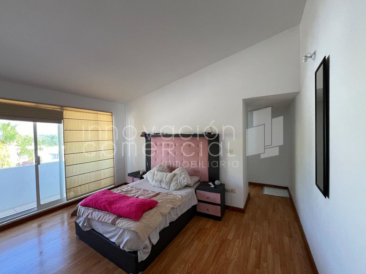 11 de 44: Habitación