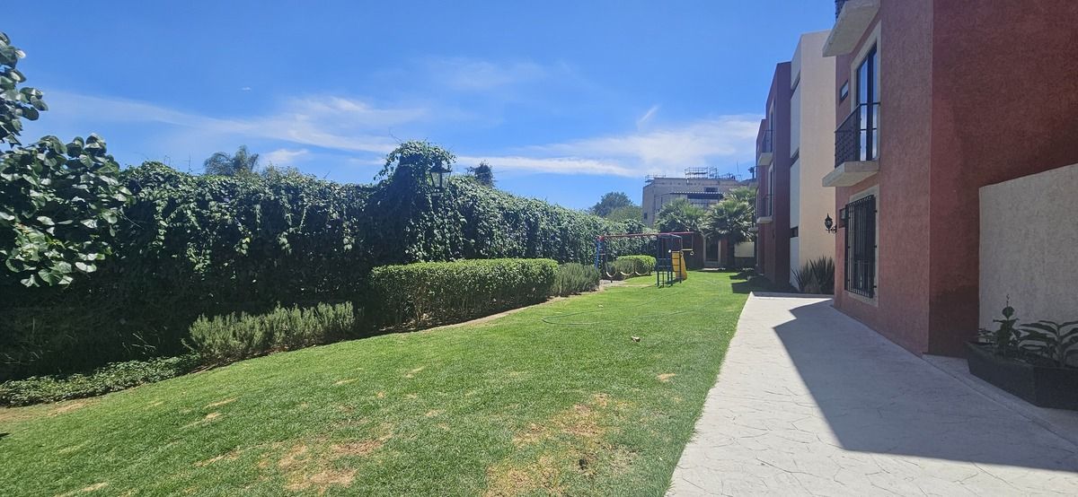 20 de 24: Áreas verdes