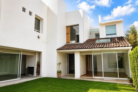 HOUSE FOR SALE or RENT in LOMAS DEL SOL, INTERLOMAS WITH 24 hrs SECURITY