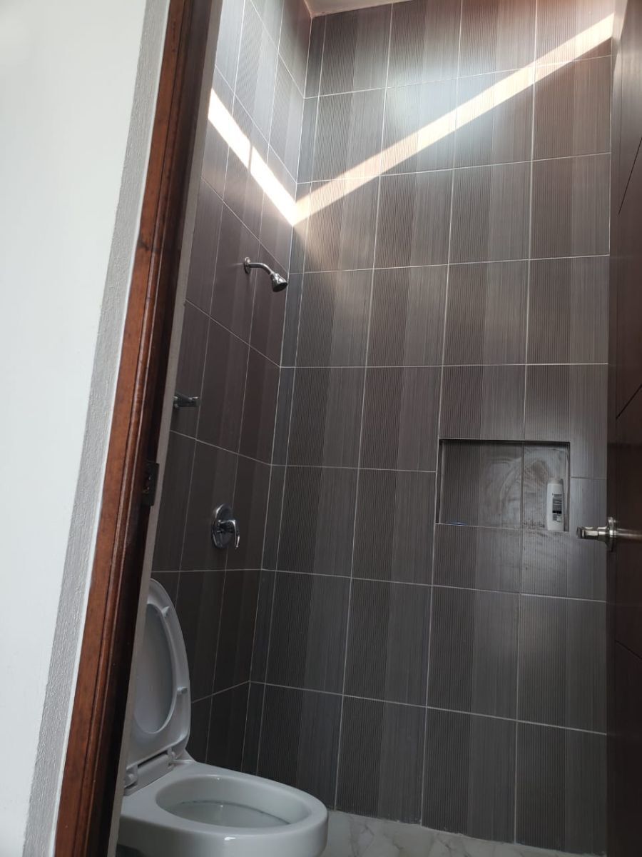 BAÑO COMPLETO HABITACION PRINCIPAL, foto 27 de 32