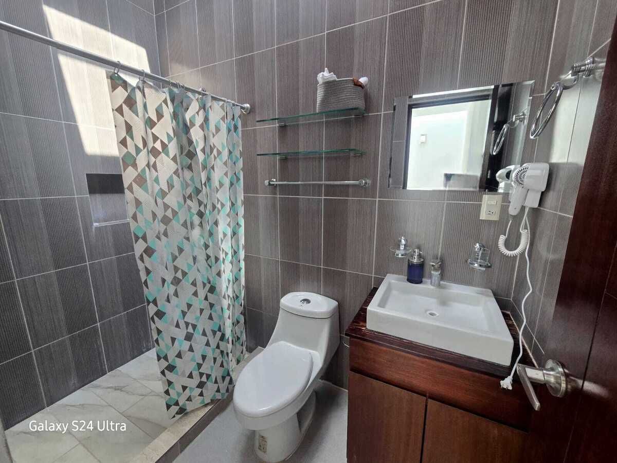 BAÑO COMPARTIDO PLANTA ALTA, foto 19 de 32