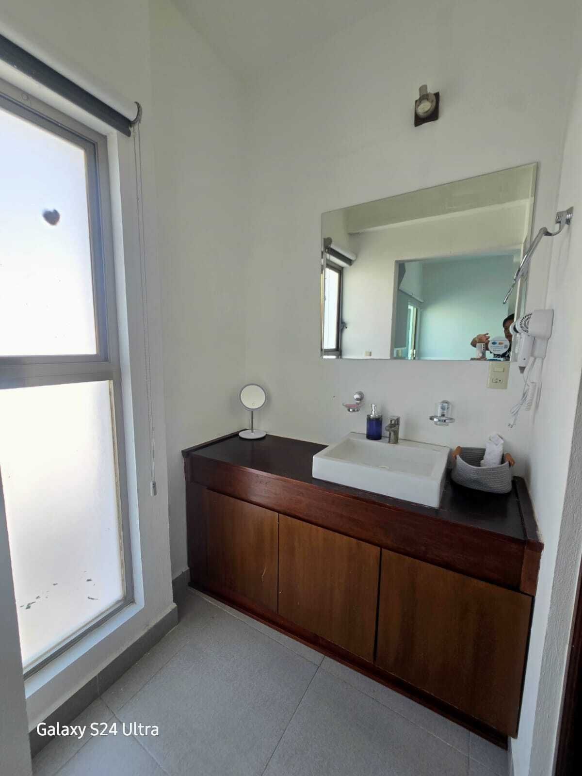 LAVABO DE BAÑO DE HABITACION PRINCIPAL, foto 26 de 32