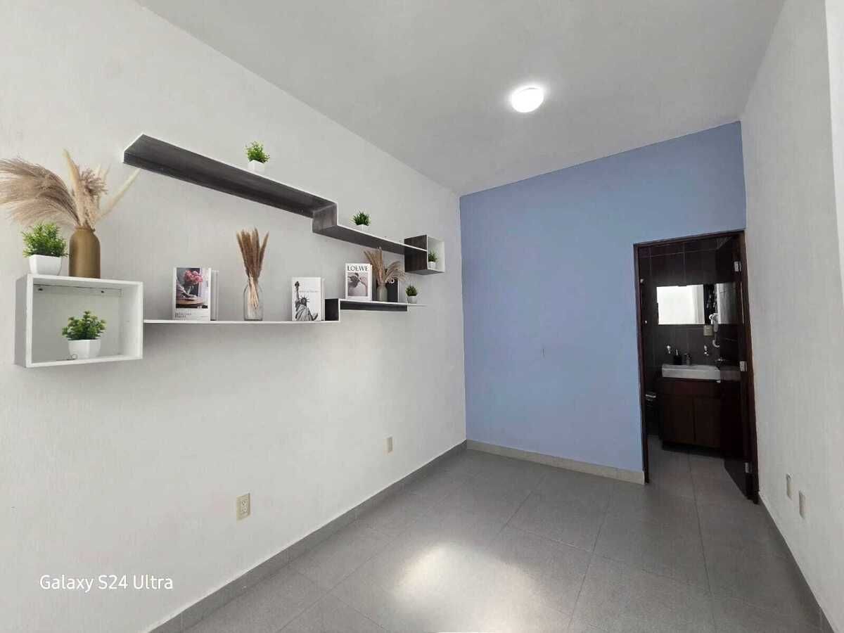 VISTA AL BAÑO COMPLETO COMPARTIDO , PLANTA ALTA, foto 18 de 32