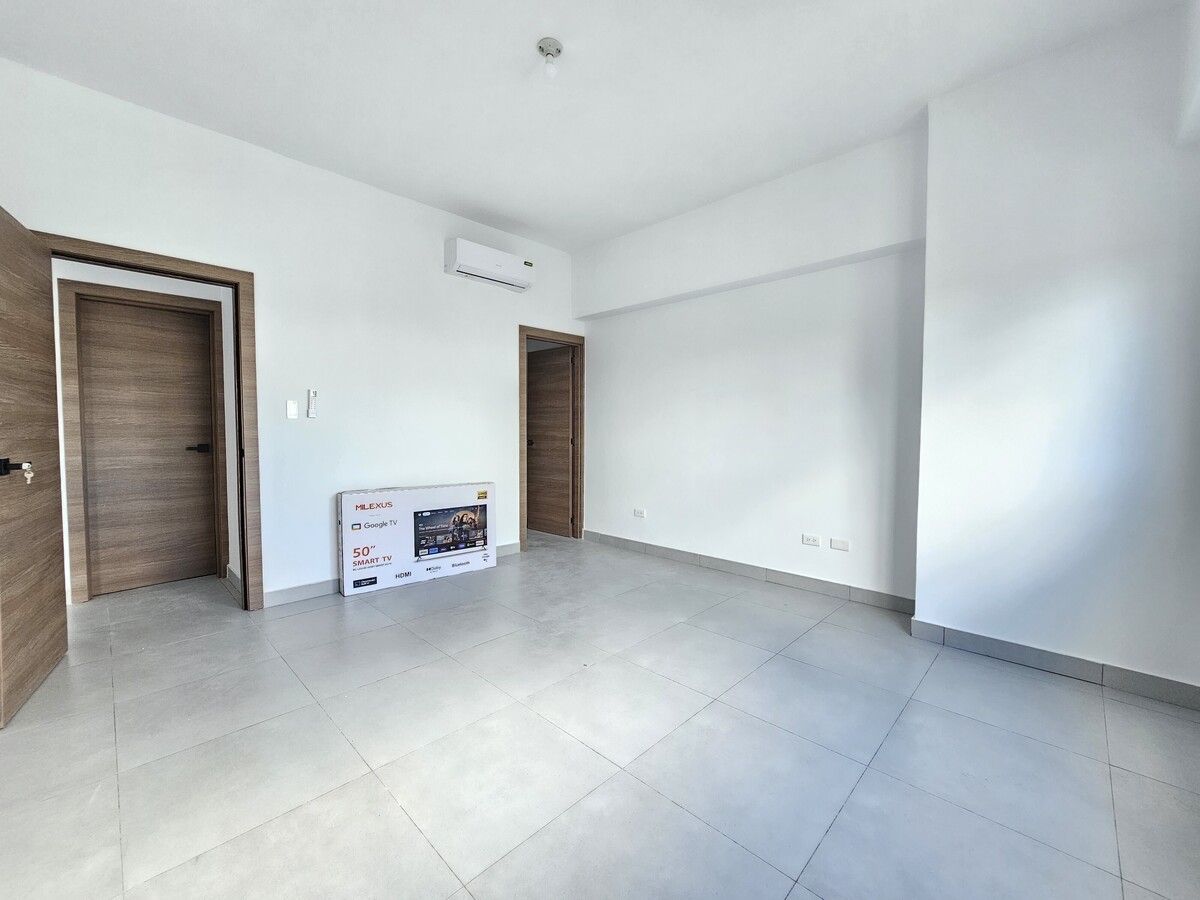 3 de 29: Habitación principal (tv será instalada)