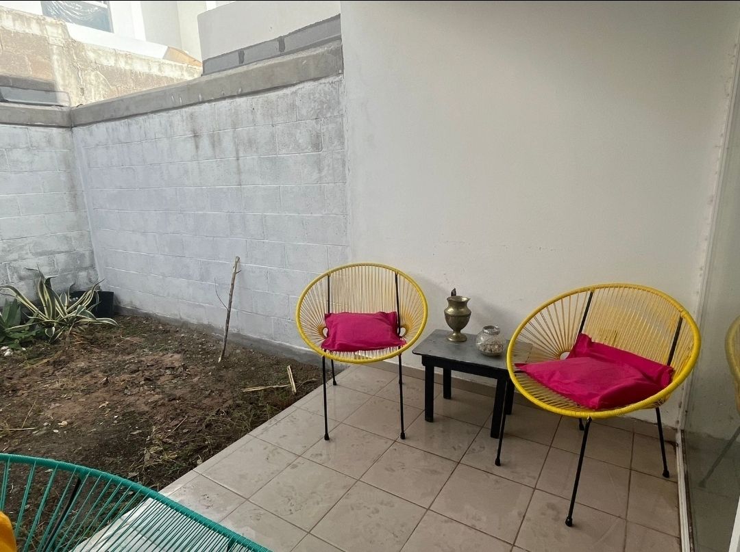 Renta Casa Amueblada en Puerta Navarra