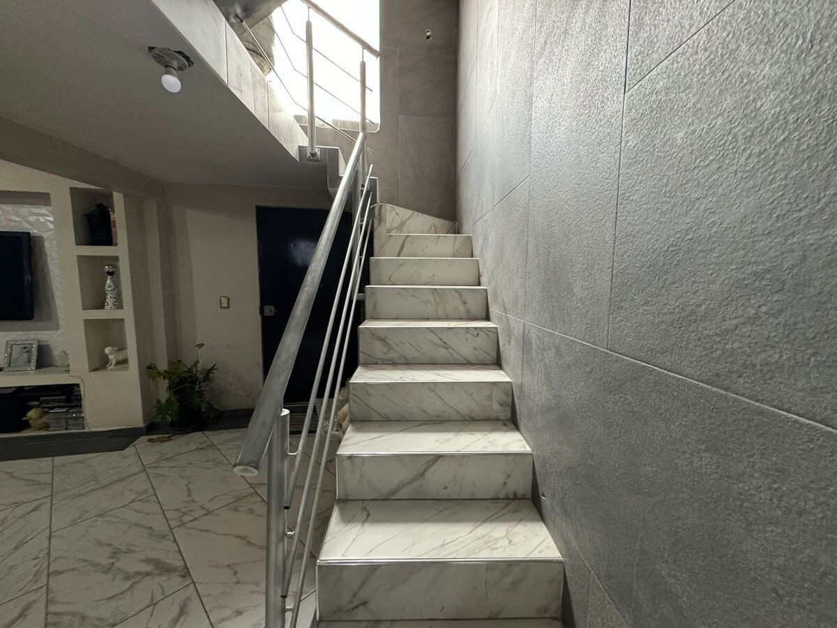 Escaleras de acceso nivel 1, foto 17 de 32