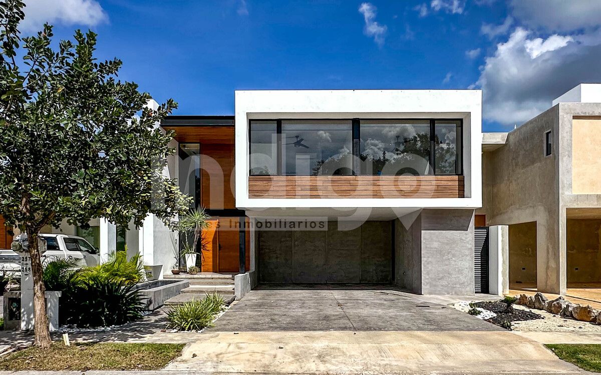 2 de 50: Fachada Frontal
