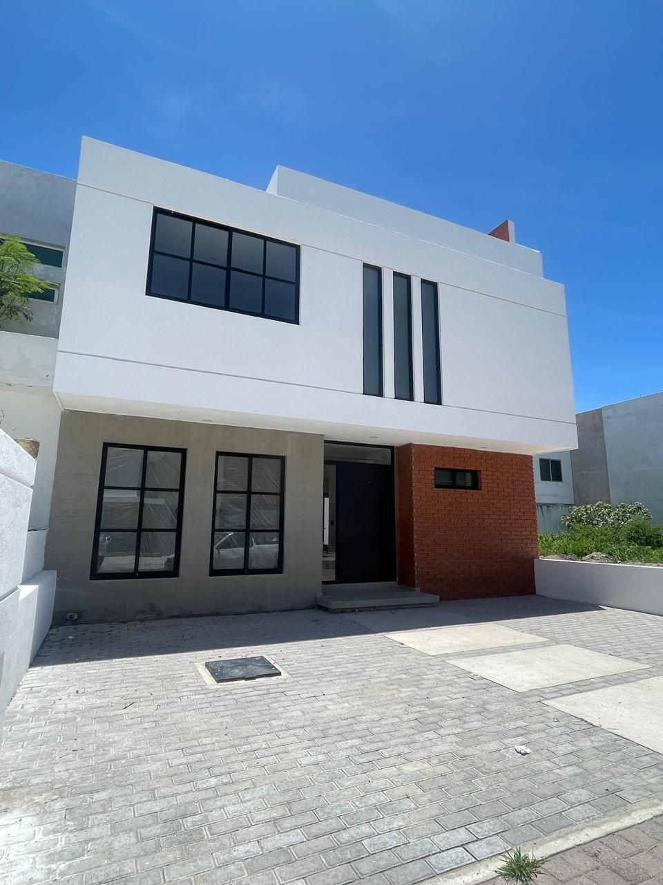 https://assets.easybroker.com/property_images/4864035/82568804/EB-RR4035.jpg?version=1731786105