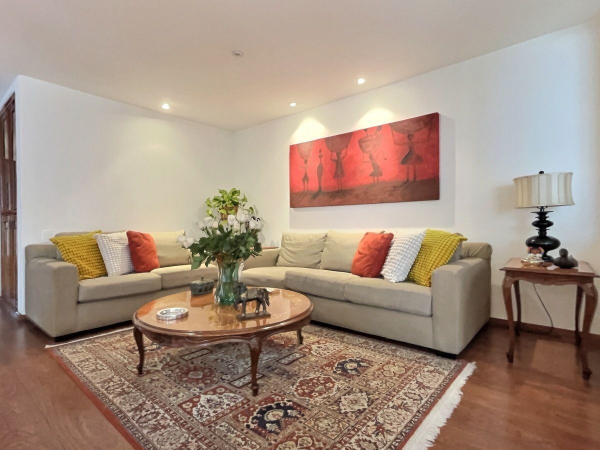 Sala amplia.