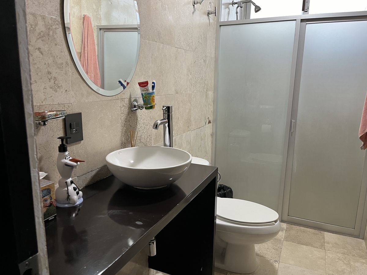 22 de 36: BAÑO COMPLETO