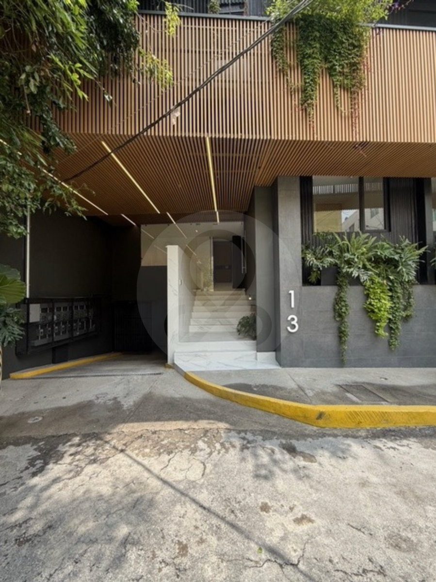 8 de 13