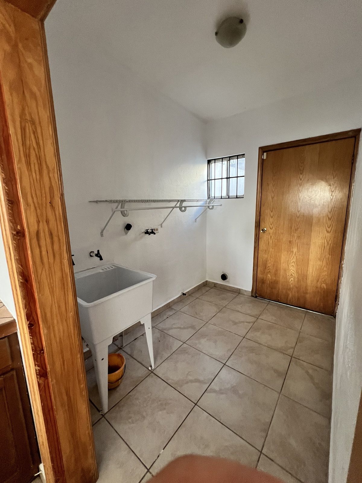 6 de 8: Cuarto de lavado