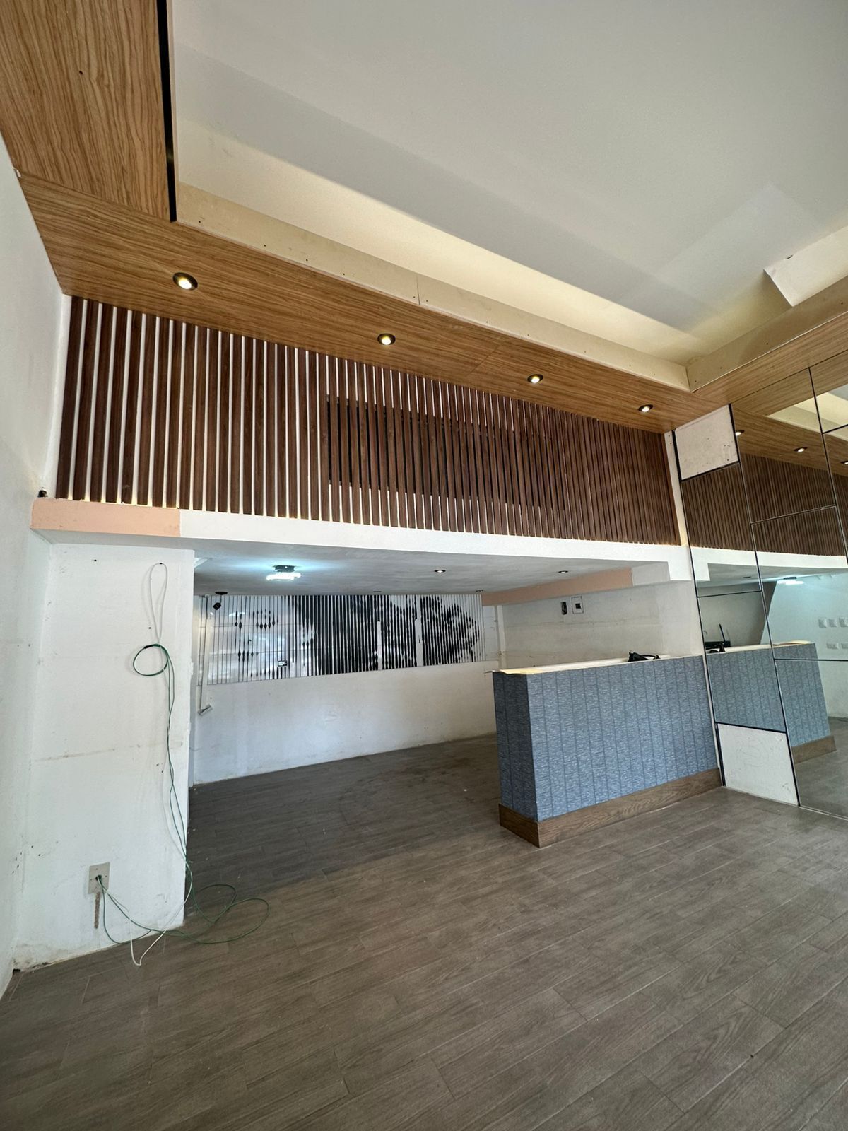 LOCAL EN RENTA EN CENTRO COMERCIAL  LAS ANIMAS