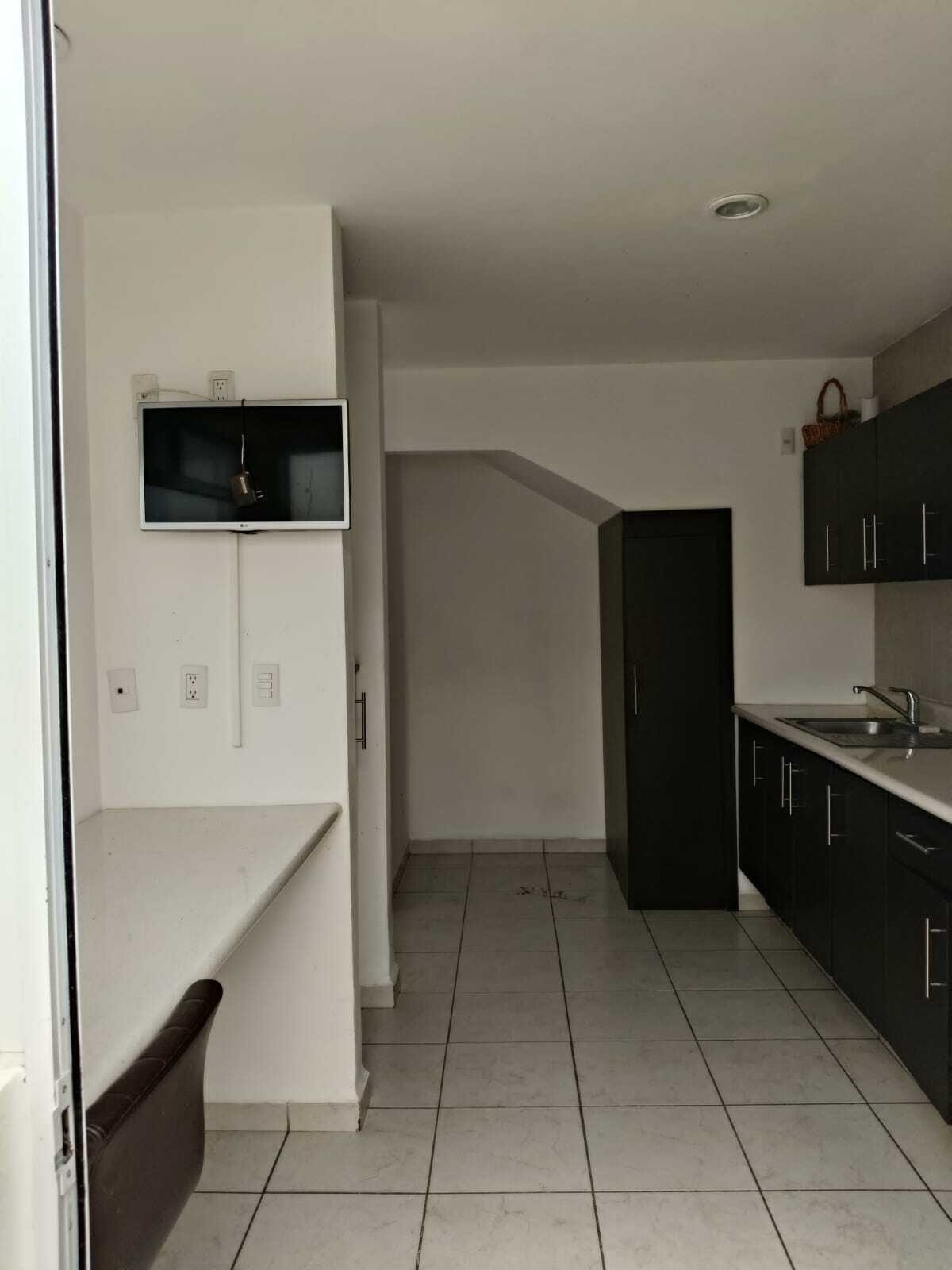 4 of 21: COCINA INTEGRAL