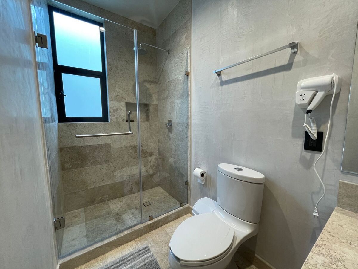 12 de 38: Totas las habitaciones tienen su propio baño