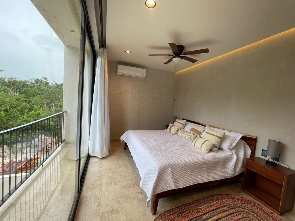 13 de 38: Cuenta con 5 habitaciones