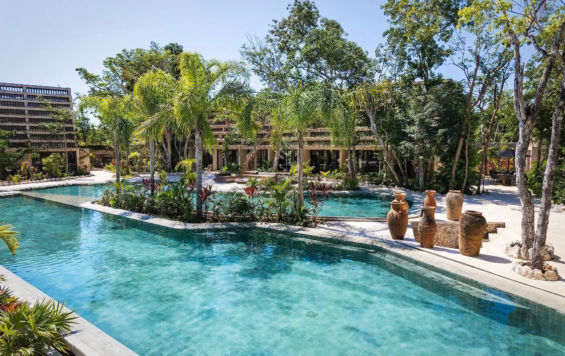 25 de 38: Albercas inmensas