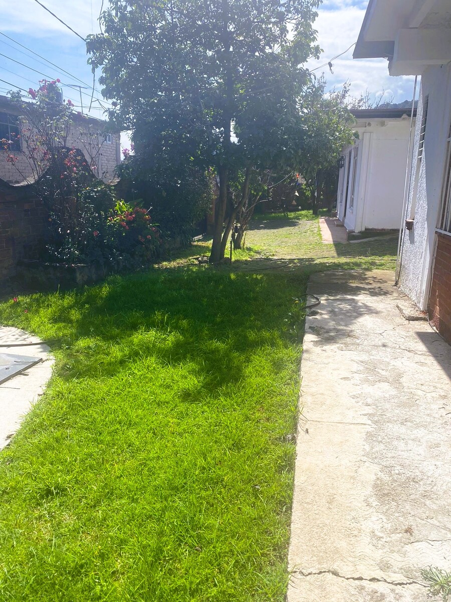 2 de 14: ESTACIONAMIENTO PARA 10 AUTOS