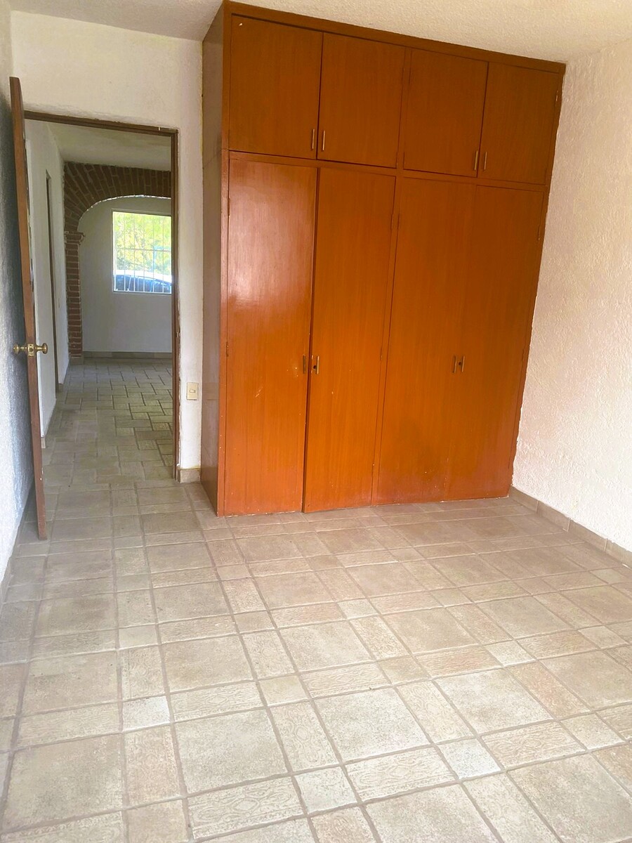 12 de 14: 3 AMPLIAS RECAMARAS CON CLOSET