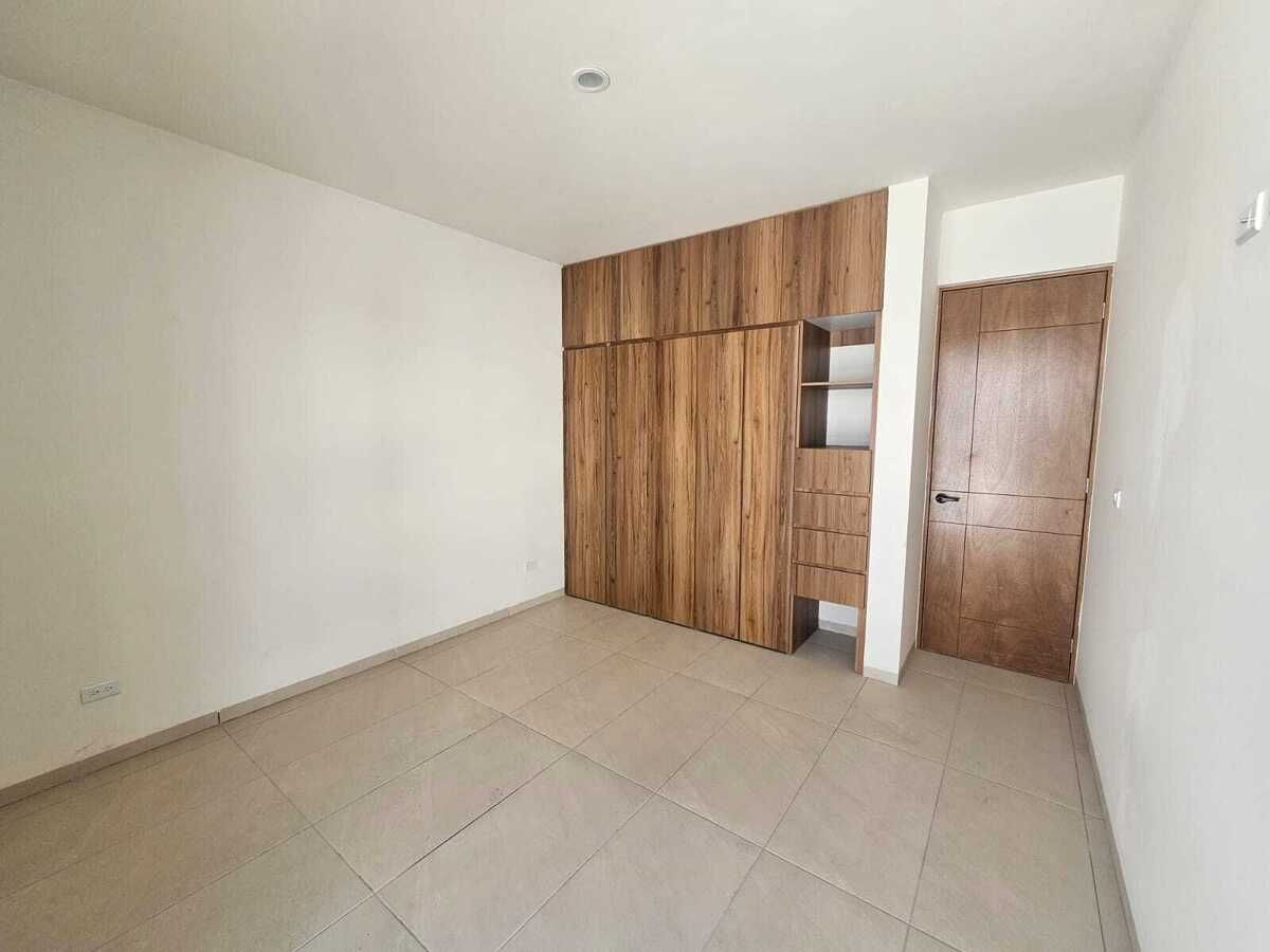 9 de 21: Habitación secundaria