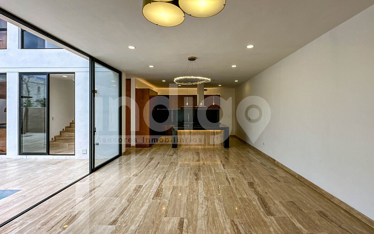 5 de 49: Sala / Comedor Corridos