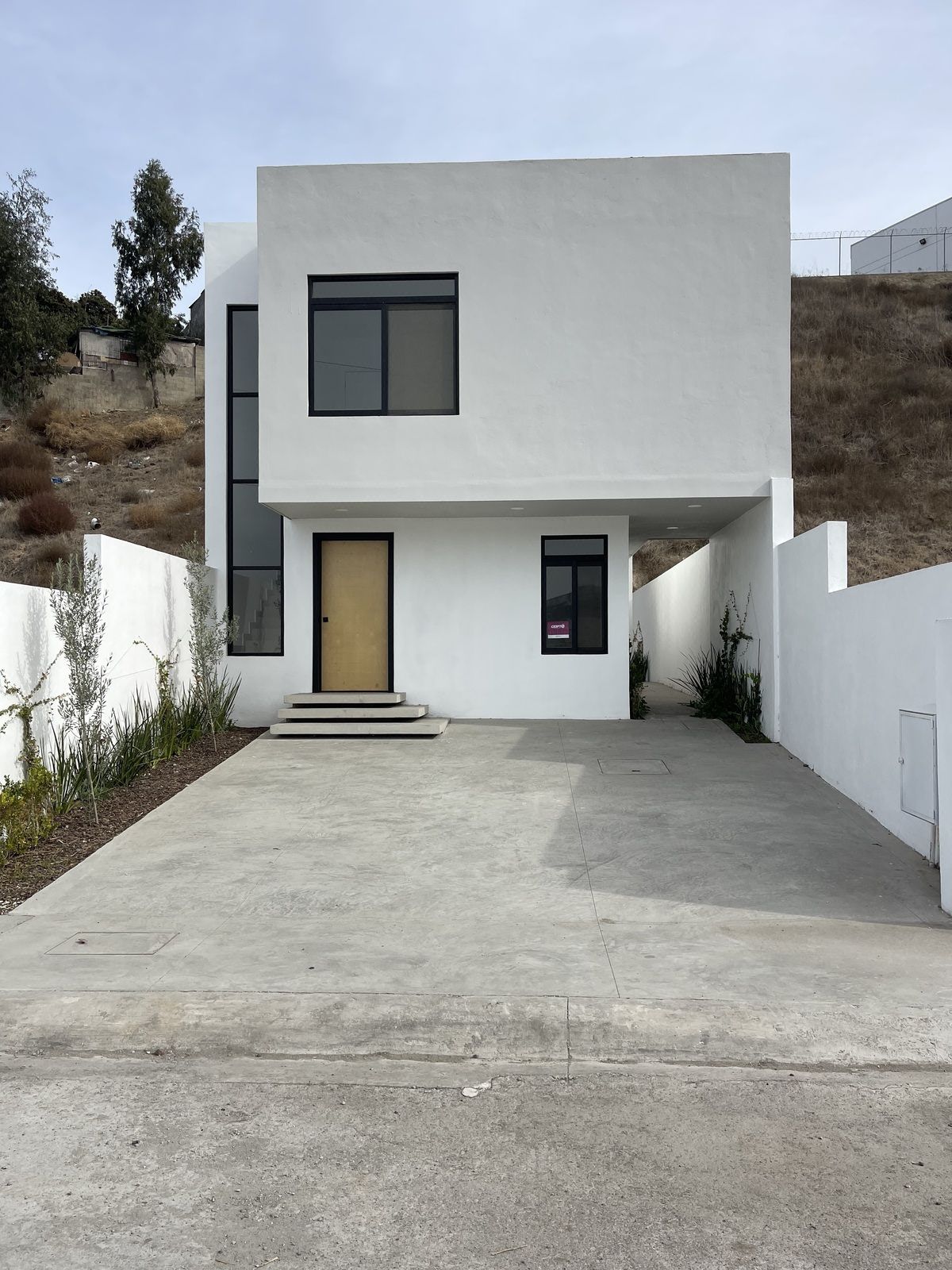 Casa en Venta de 3 Recamaras en el Pacifico, Tijuana, B.C.