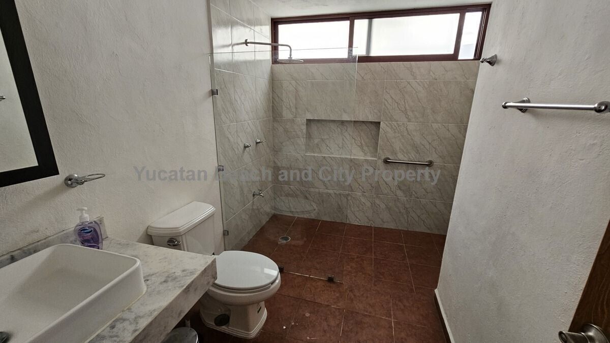 14 of 24: Master Bathroom