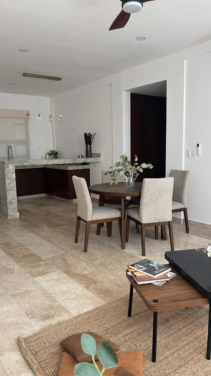 3 de 18: Comedor, Cocina