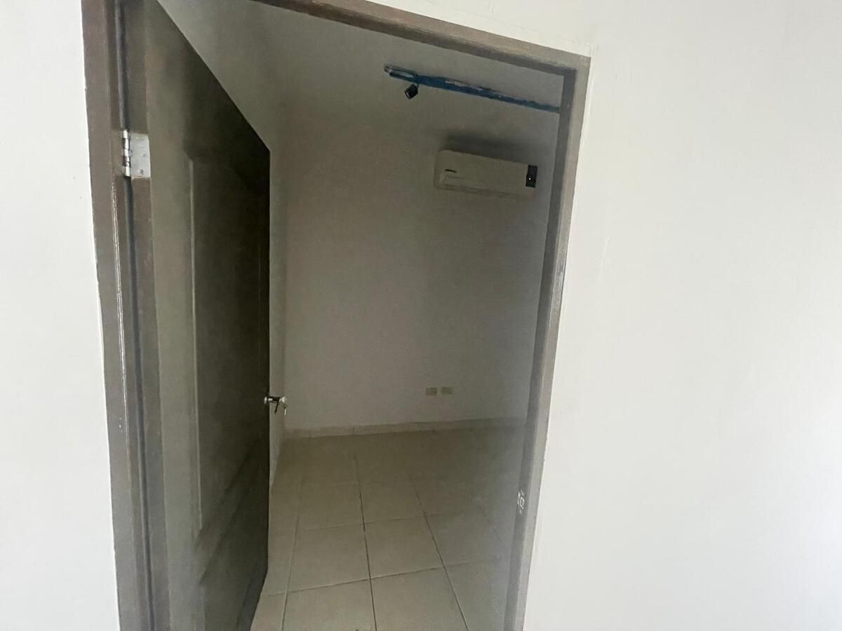 19 de 20: puerta posterior