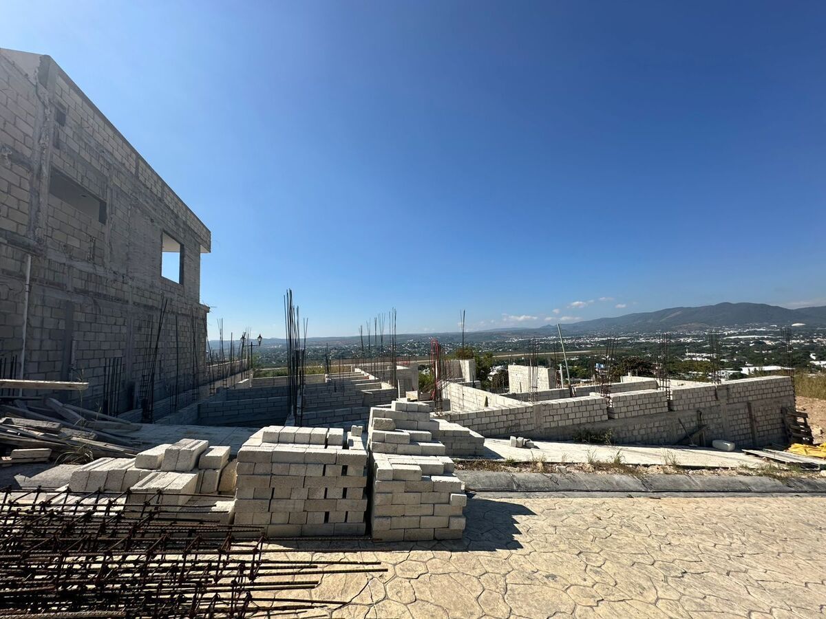 4 de 10: Algunos lotes ya se encuentran en desarrollo