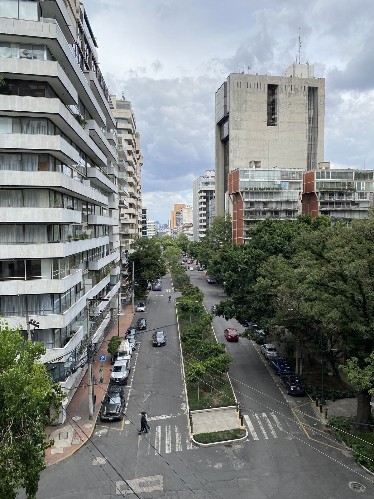 1 de 35: Vista hacia Av. Homero