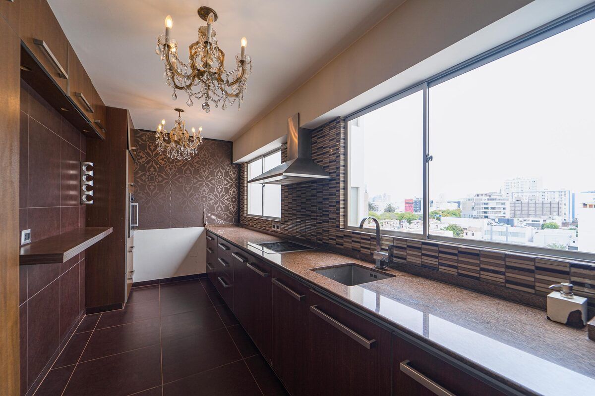 2 of 13: Cocina