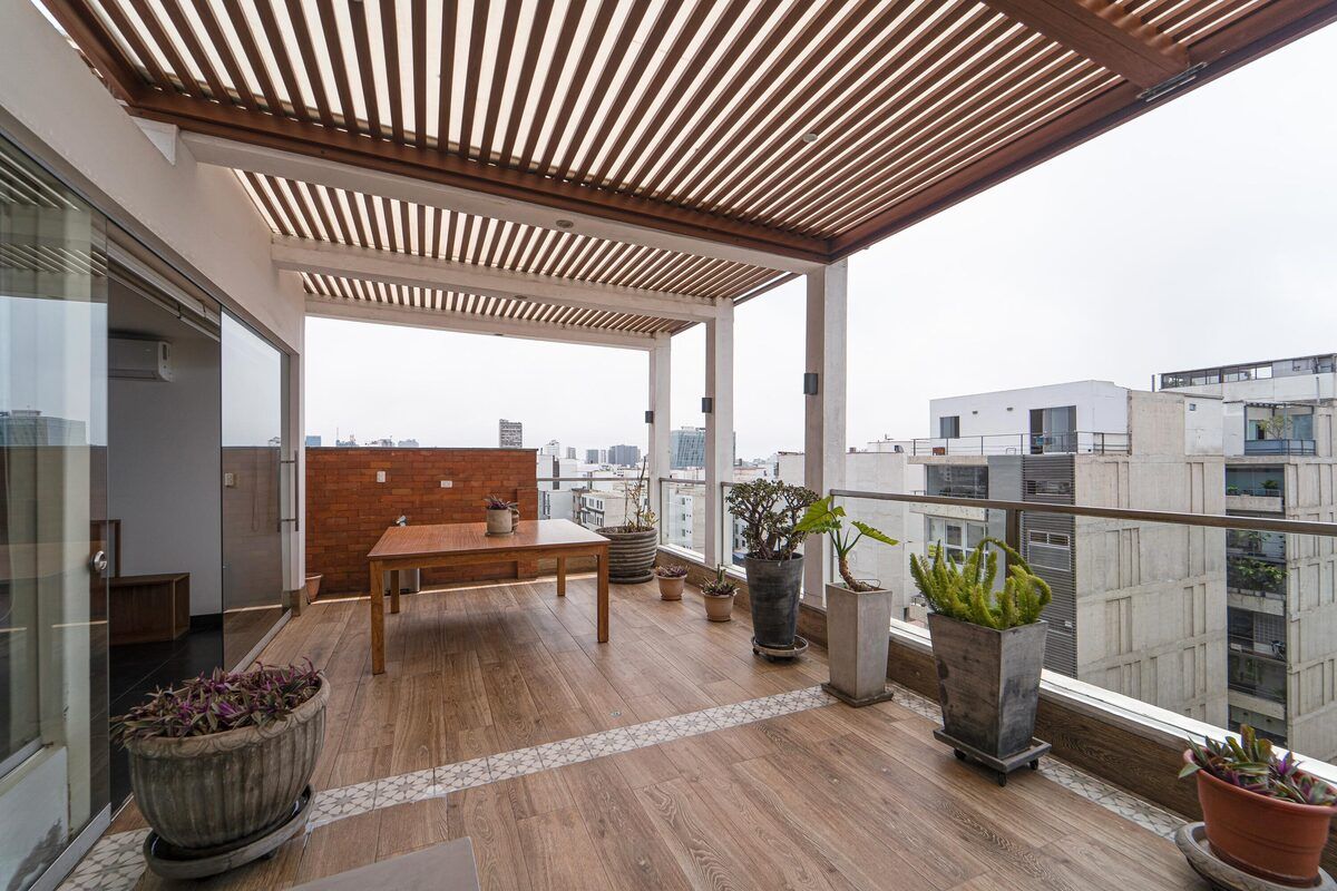 3 of 13: Gran terraza