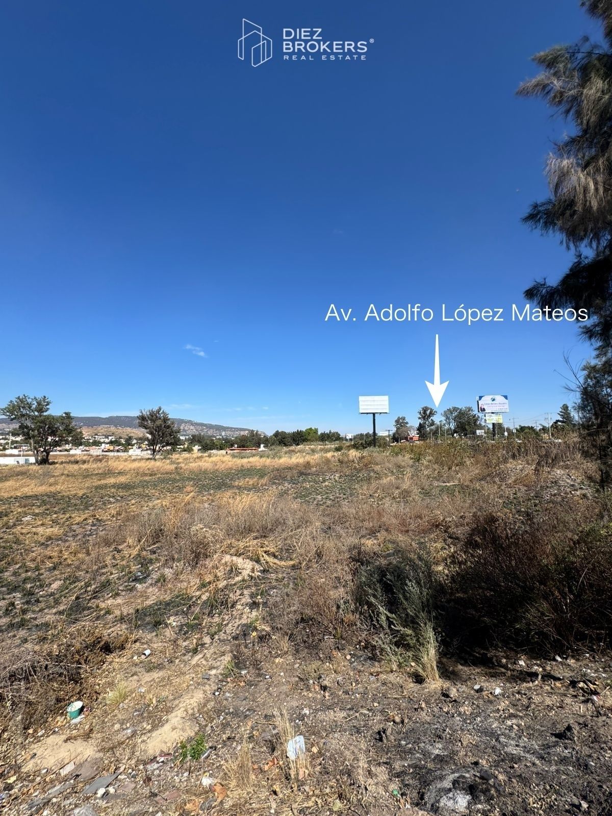 Terreno en Venta en Av. López Mateos a un costado de plazas Outlet - foto 1